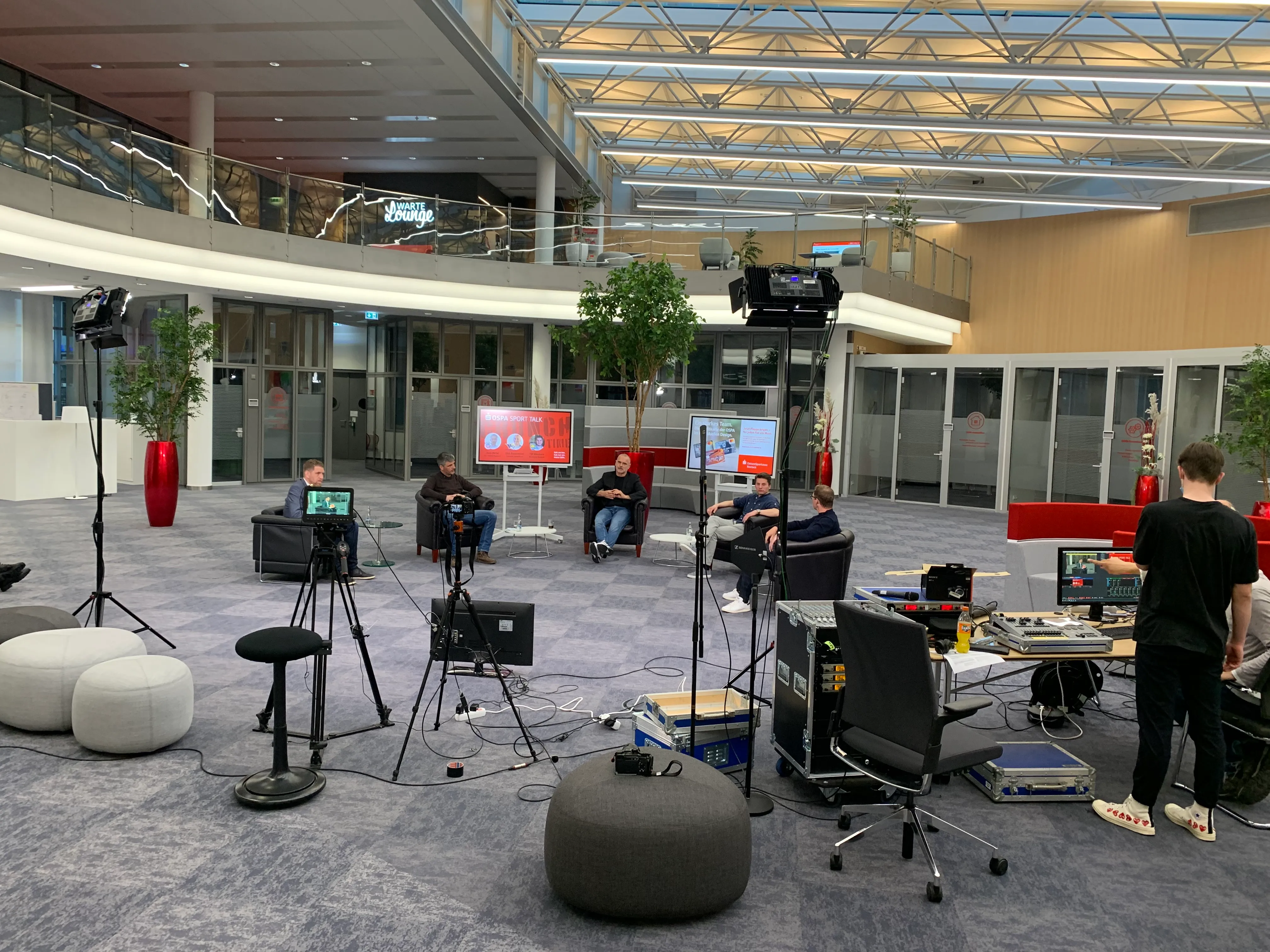 Kamera- und Streamingtechnik im laufenden Veranstaltungseinsatz